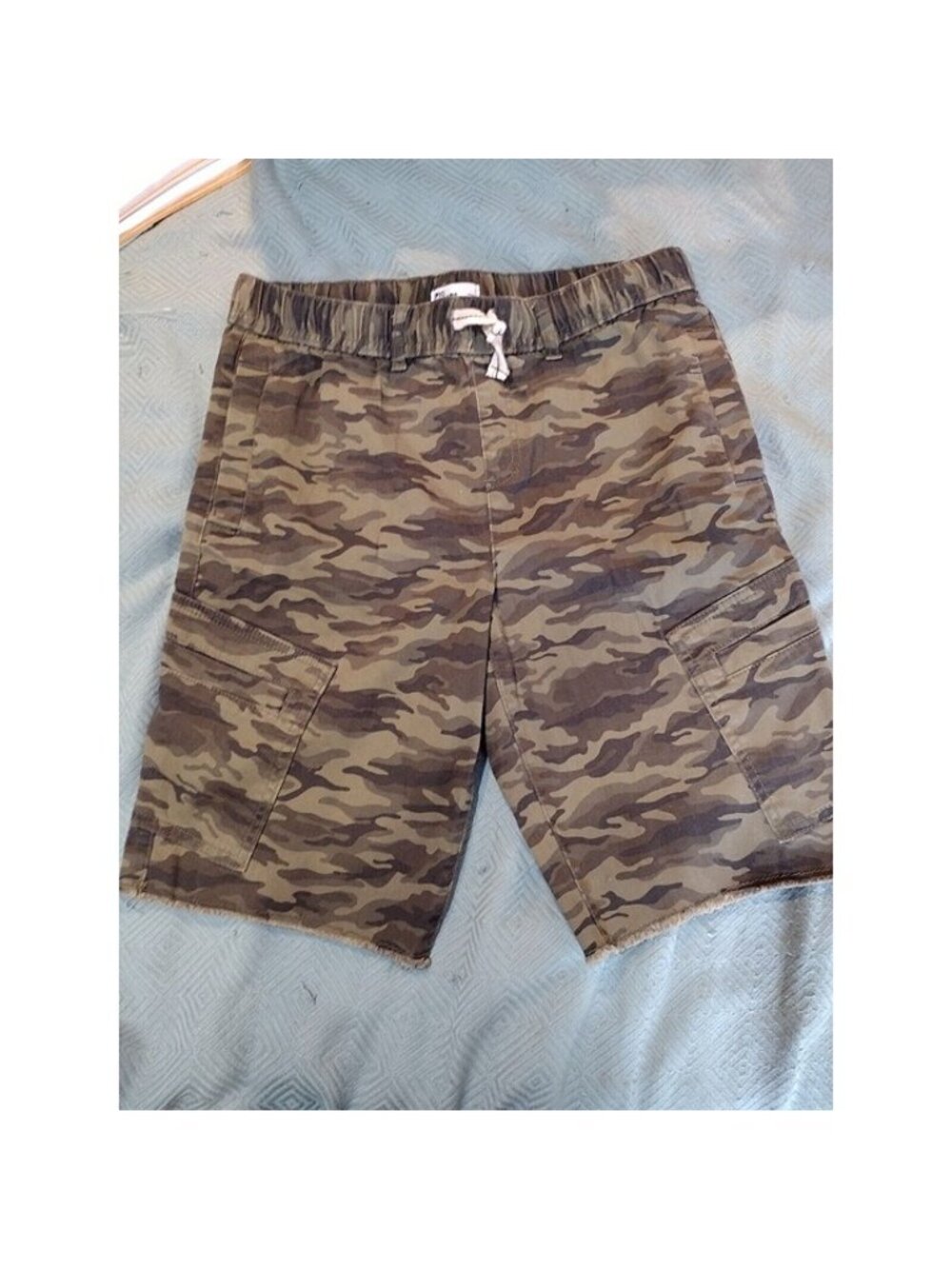 Epic Threads Boys Green Camo Cargo Pull on Shorts, Size Large